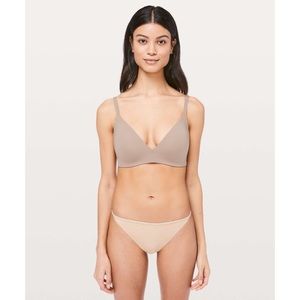Lululemon Take Shape Bra Soft Sand Size 32C NWT